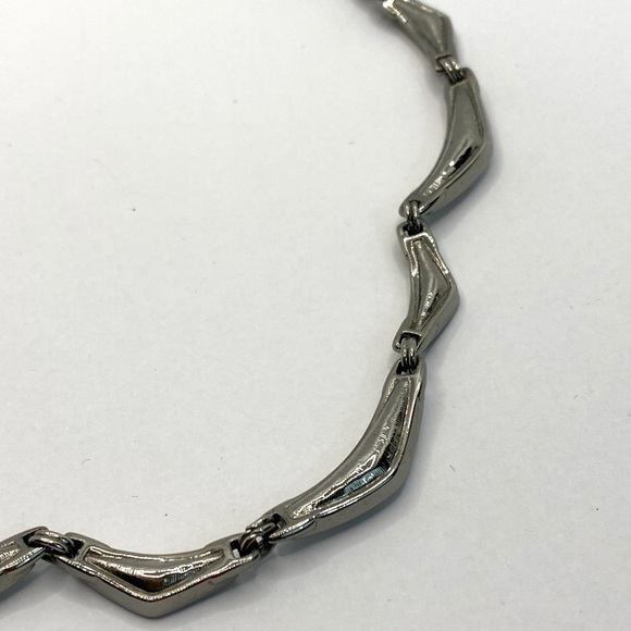 Necklace Rhinestones Scalloped Design 15”+3” - Picture 14 of 14